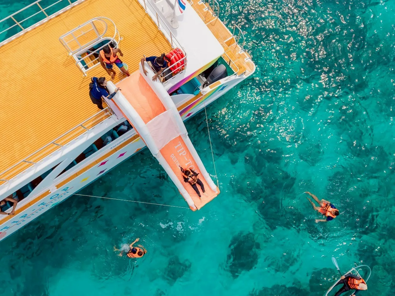 ทัวร์เกาะไม้ท่อน - เกาะพีพี – มาหยา – อ่าวปิเล๊ะลากูน - เกาะไข่ เรือSpeed Catamaran